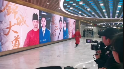 成都地鐵 新5號線一二期特以“芙蓉錦繪”為文化主題